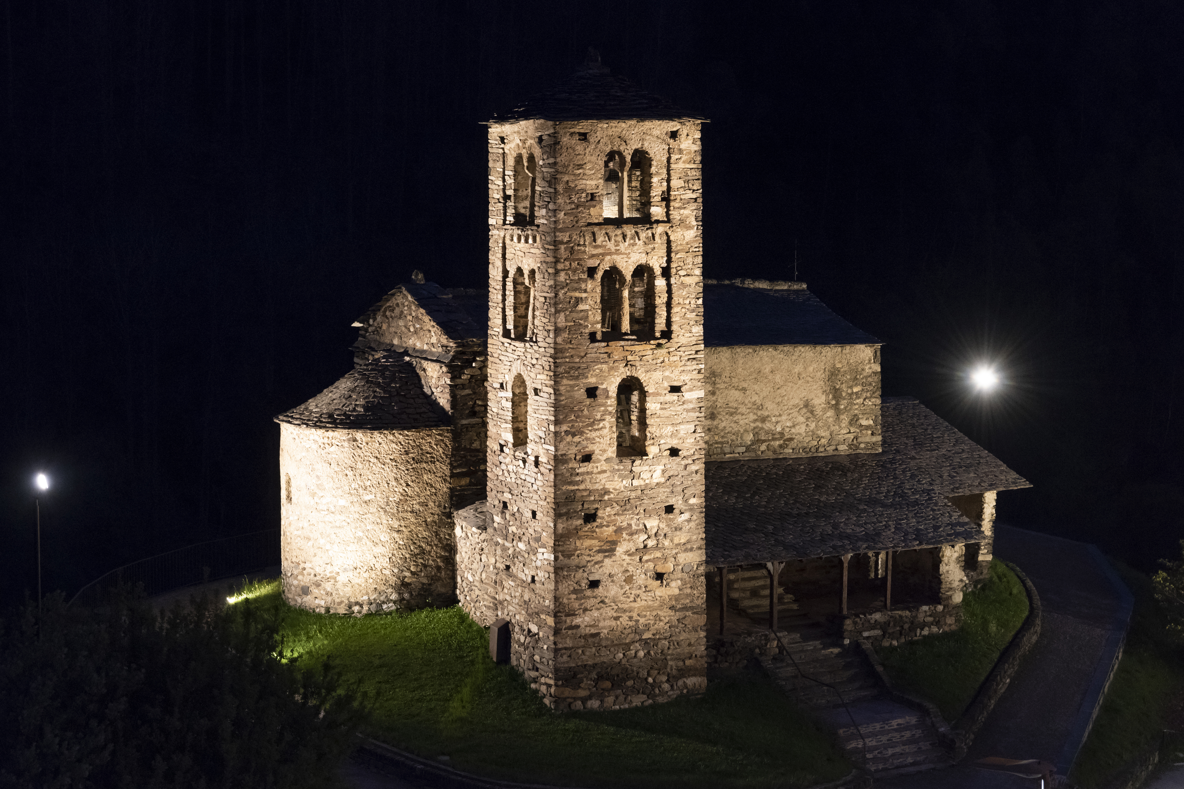 nit monuments