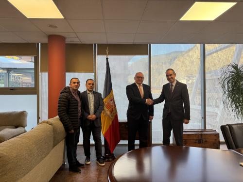 Reunio cònsols de Canillo amb consol Portugal 
