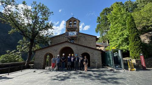 COL.LOCACIÓ CAMPANES MERITXELL