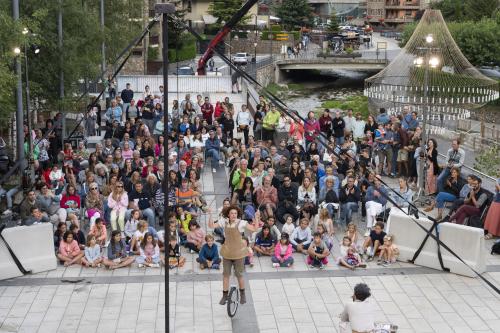 ESCÈNIC ARTS CONTES DEL CANELOBRE