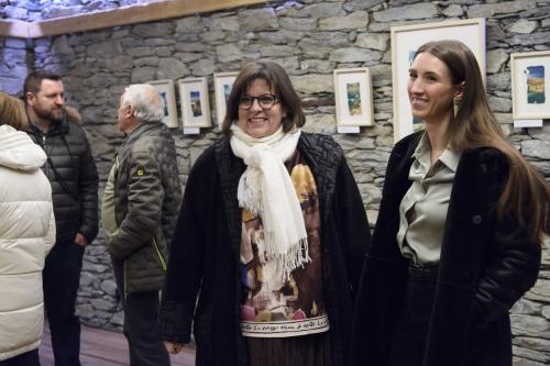 Naiara Escabias Oferil i el mural de Samantha Bosque a Cal Federico